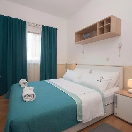 Apartment Two-bedroom With Garden